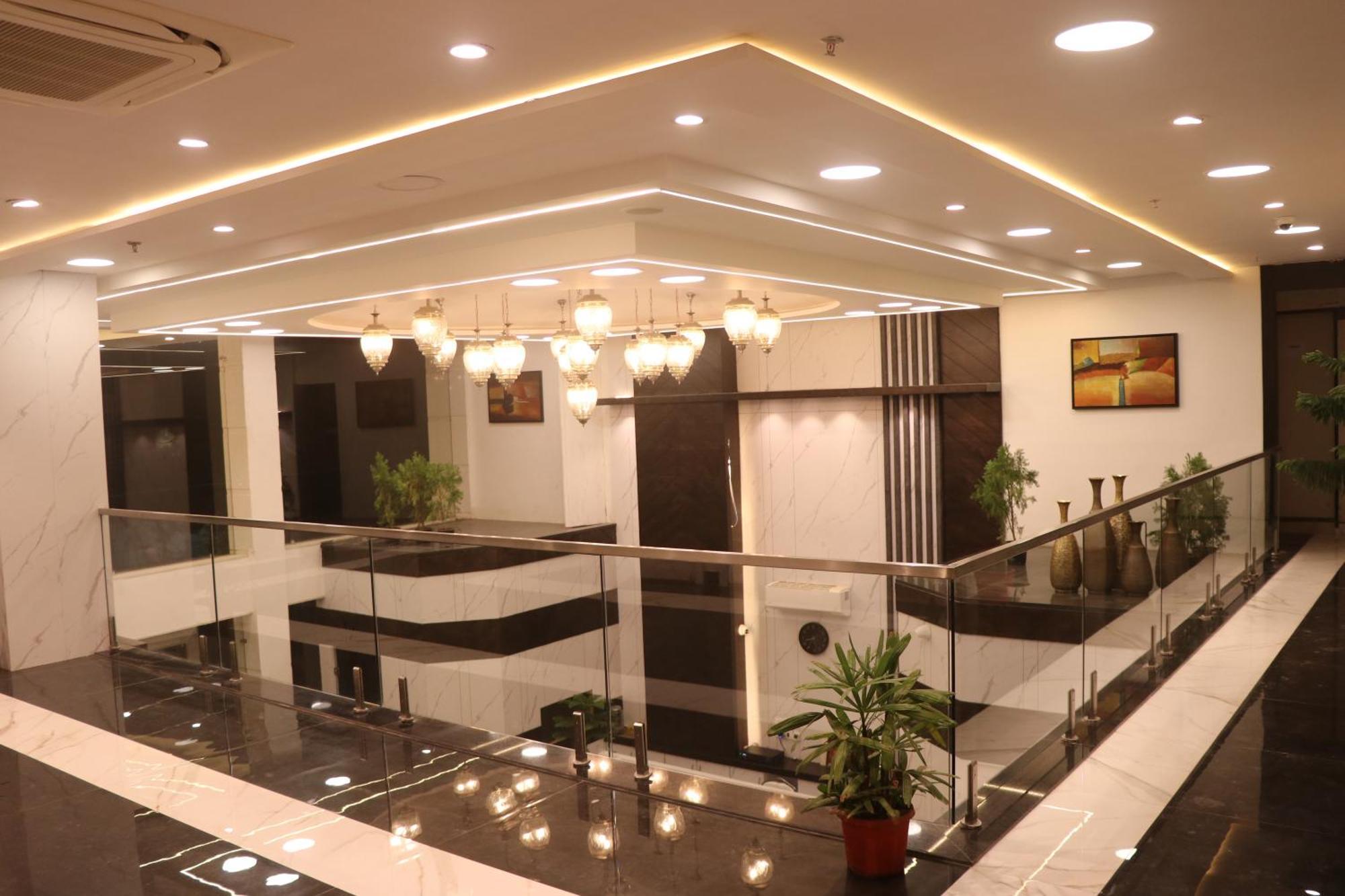 Hotel Kadamb Tree 贾巴尔普尔 外观 照片