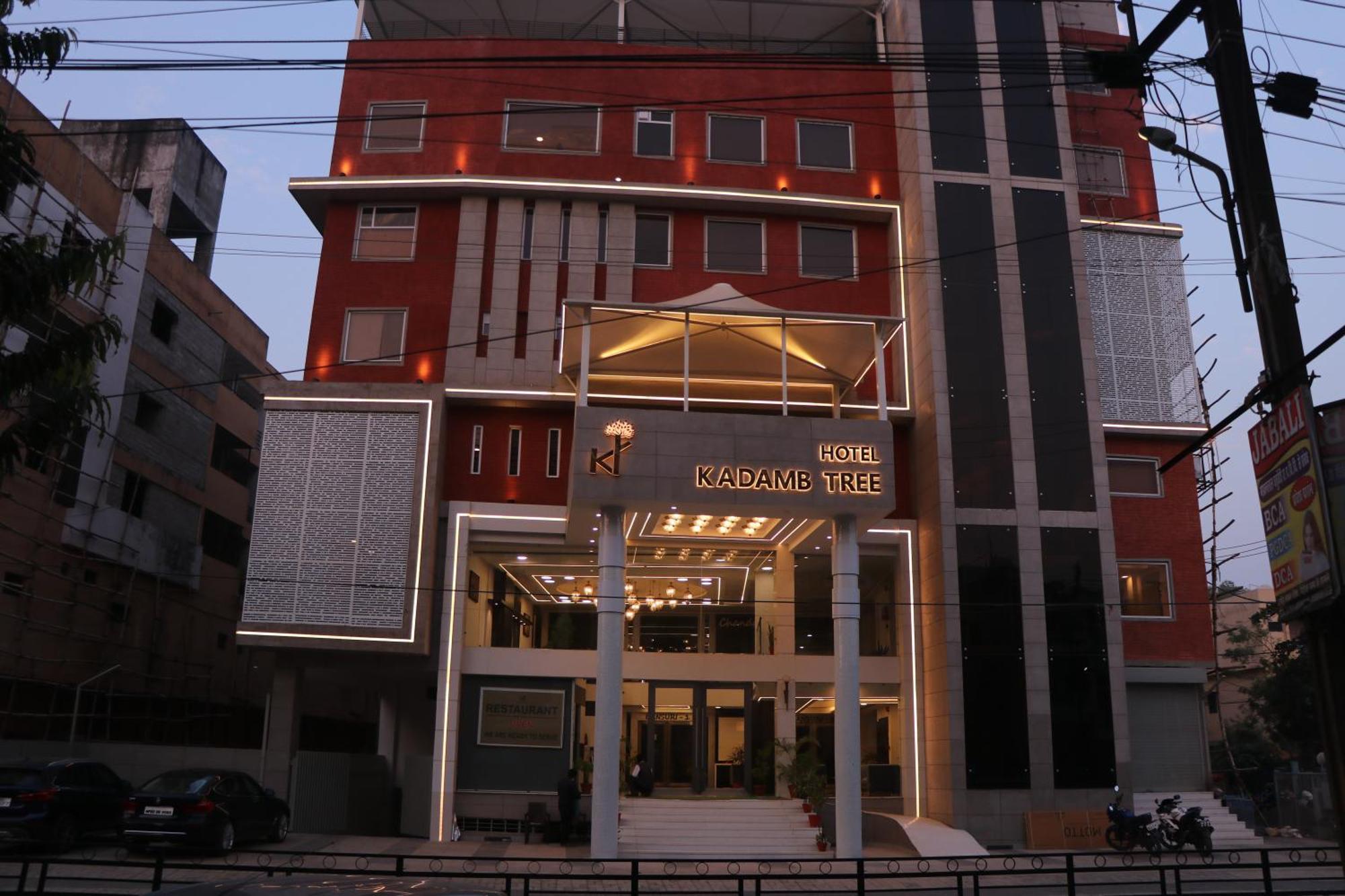 Hotel Kadamb Tree 贾巴尔普尔 外观 照片