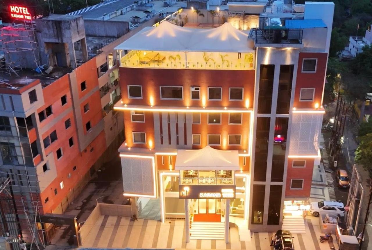 Hotel Kadamb Tree 贾巴尔普尔 外观 照片